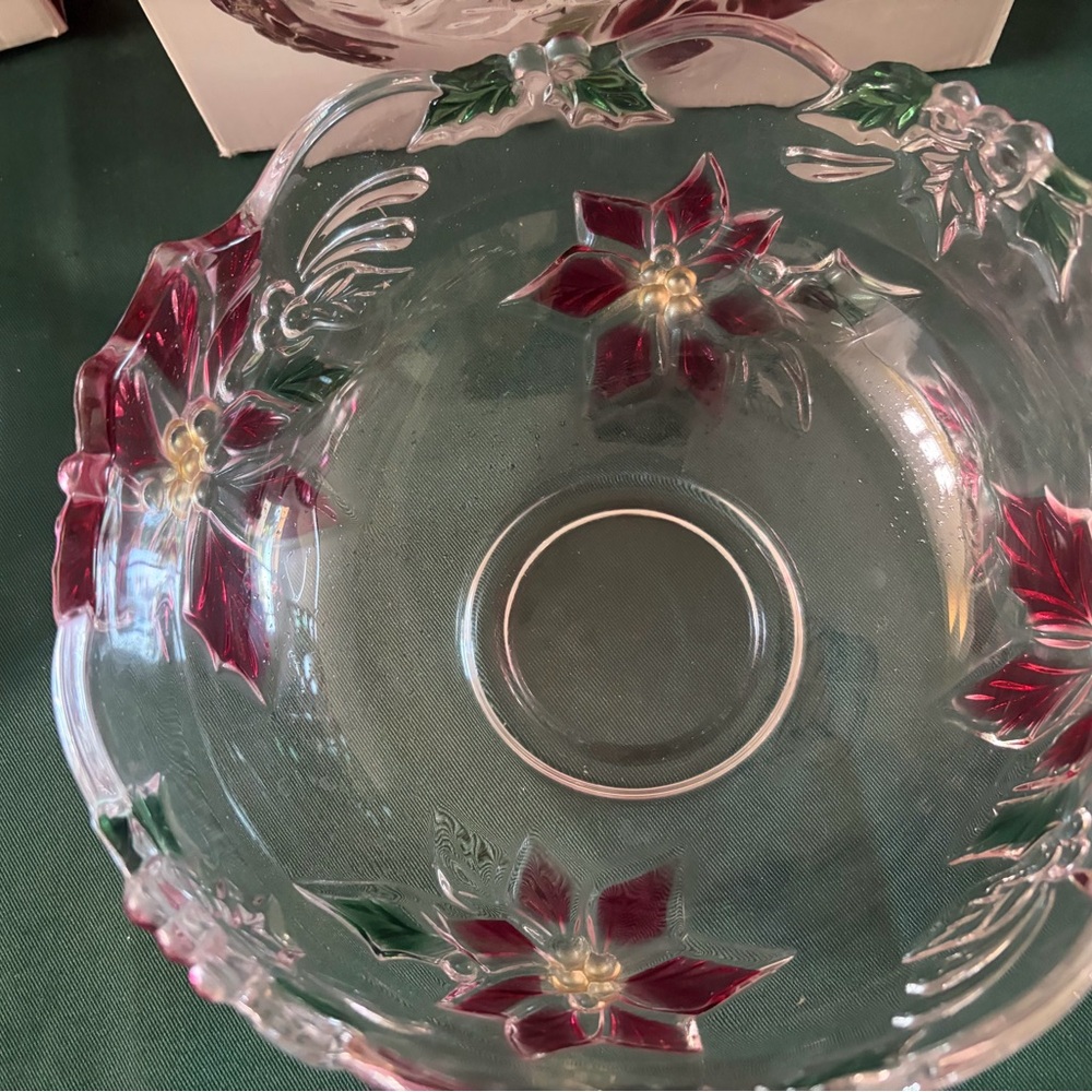 Mikasa Christmas Poinsettia Bowl & Canape Tray Set - Picture 4 of 7